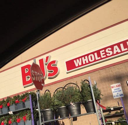Bjs portsmouth nh - NASHUA, NH — BJ's Wholesale locations in New Hampshire are opening one hour early, every day, for members who are senior citizens, in an effort to stop the spread of the new coronavirus ...